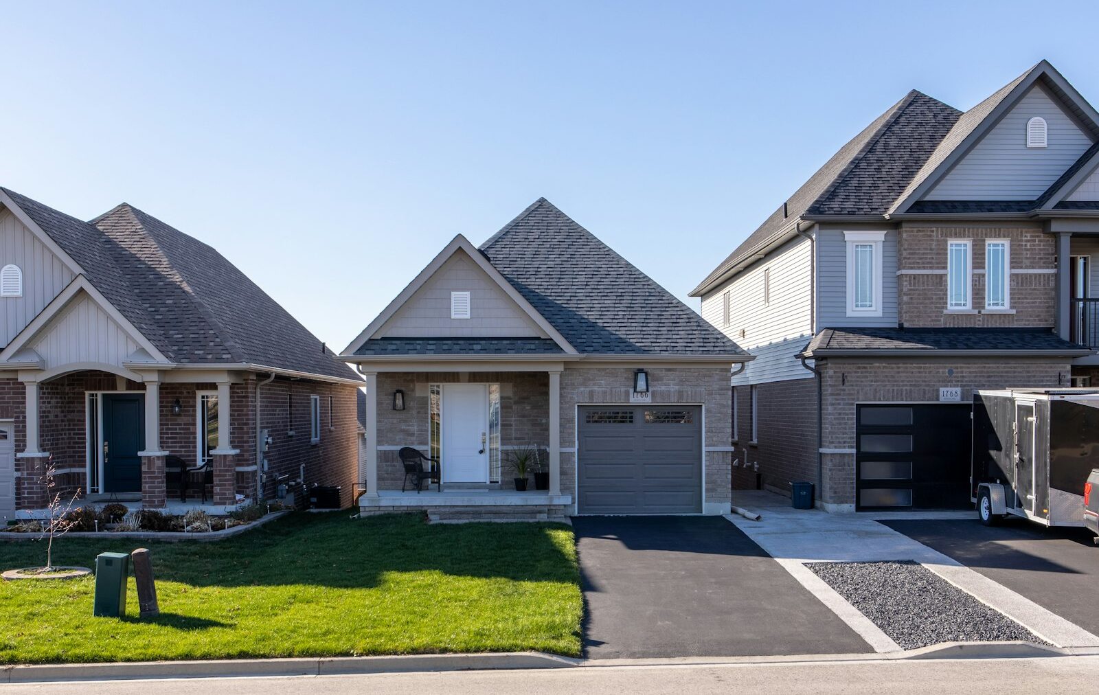 Briar Hill · New Semis