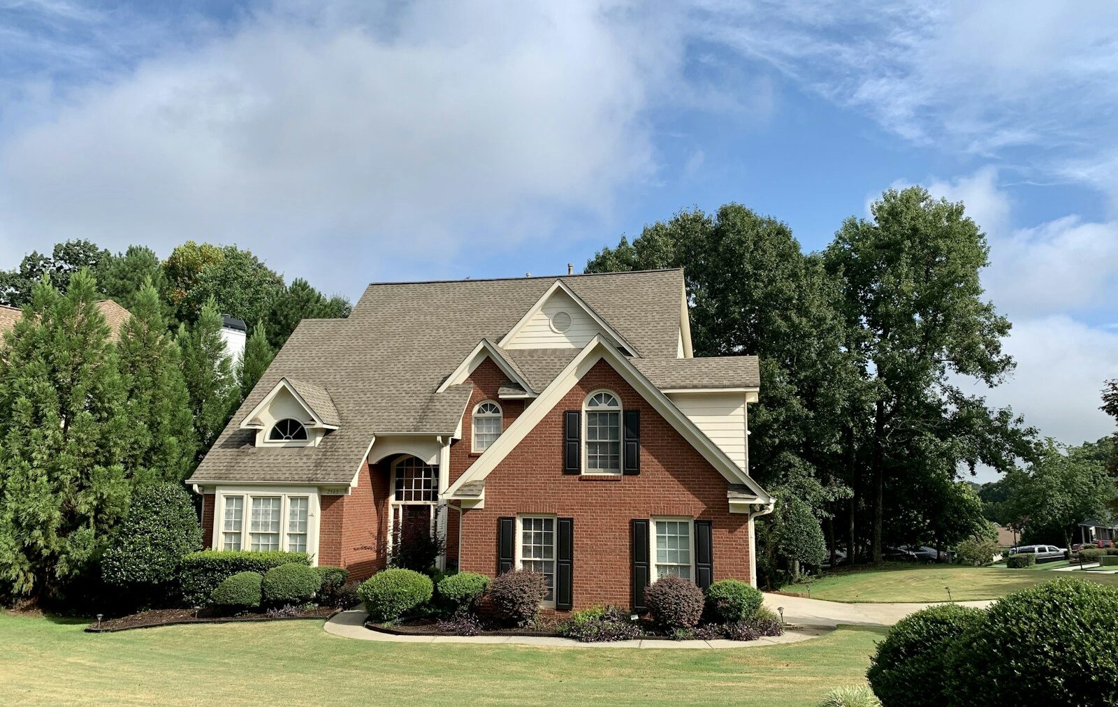 North York · Executive Brick Estate