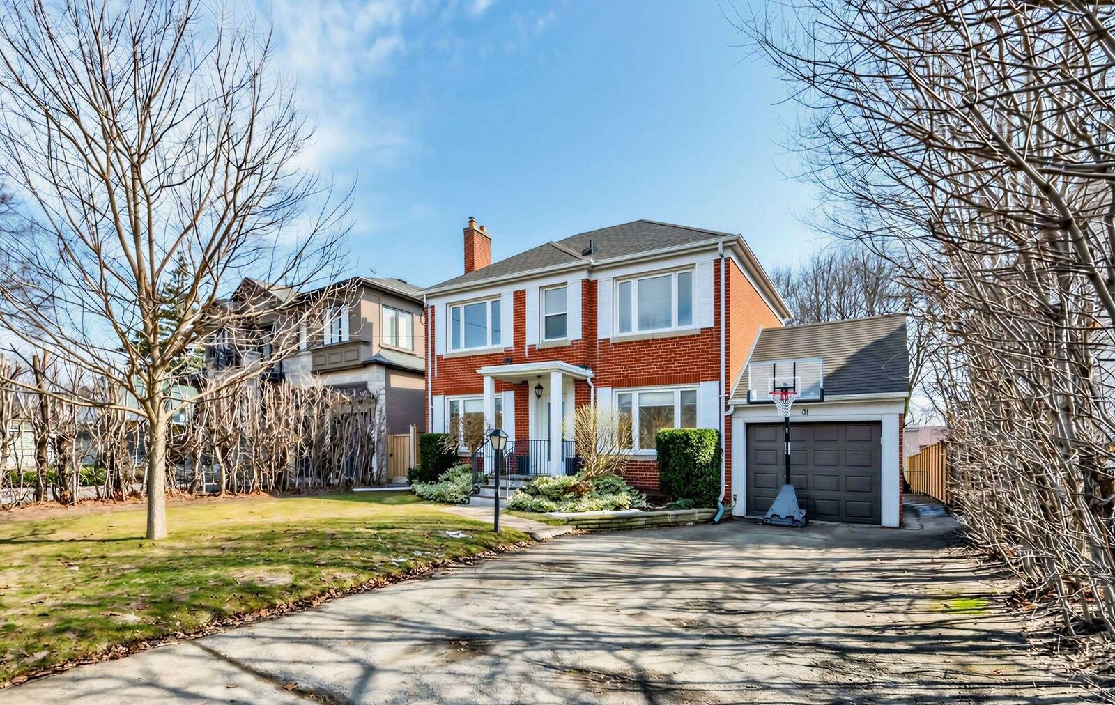 31 Prince Charles Dr
