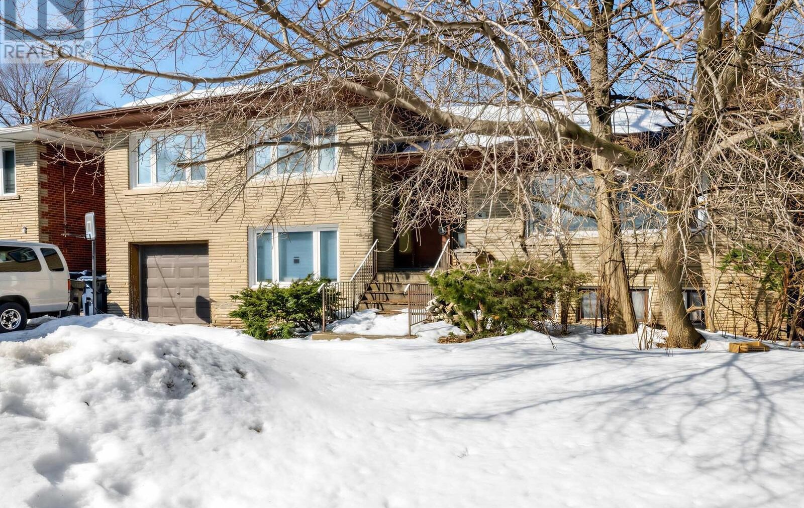 14 Frontenac Ave, view 2 of 3