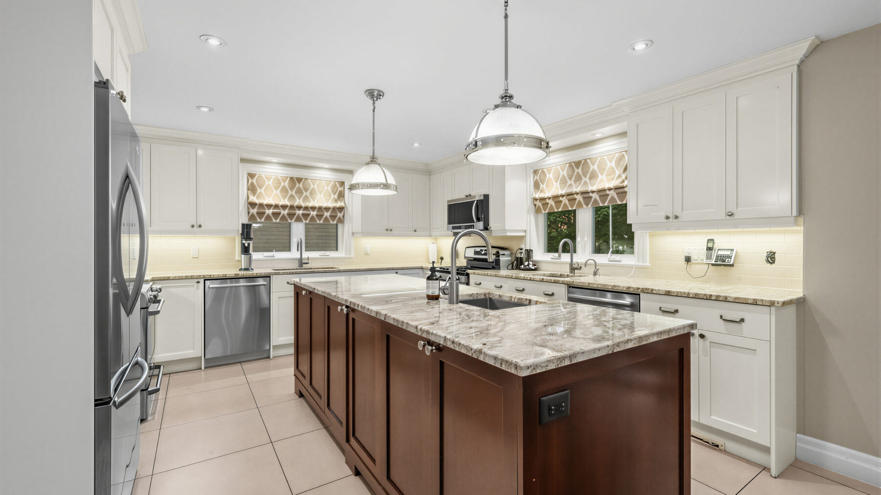 45 Fairholme Ave, view 24 of 56