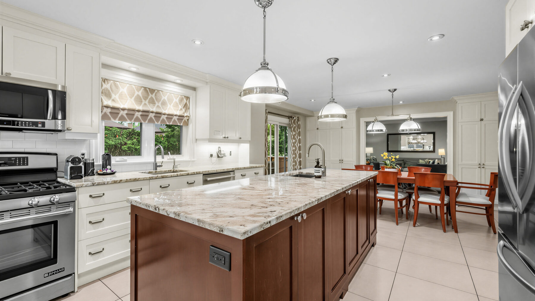 45 Fairholme Ave, view 11 of 56
