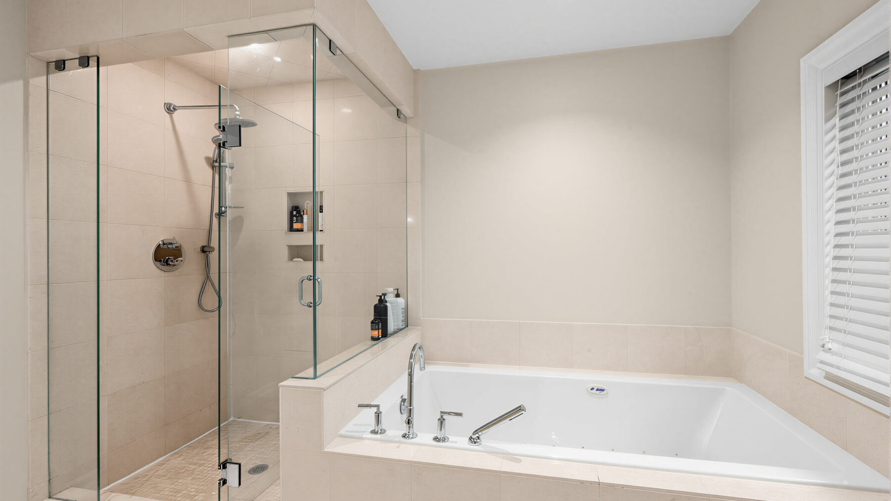 45 Fairholme Ave, view 29 of 56