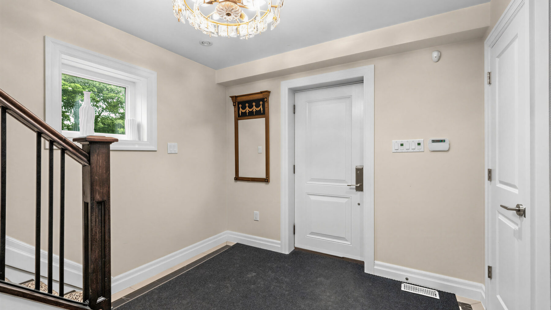 45 Fairholme Ave, view 48 of 56