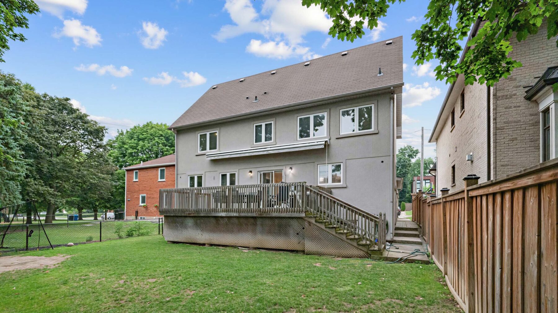 45 Fairholme Ave, view 51 of 56